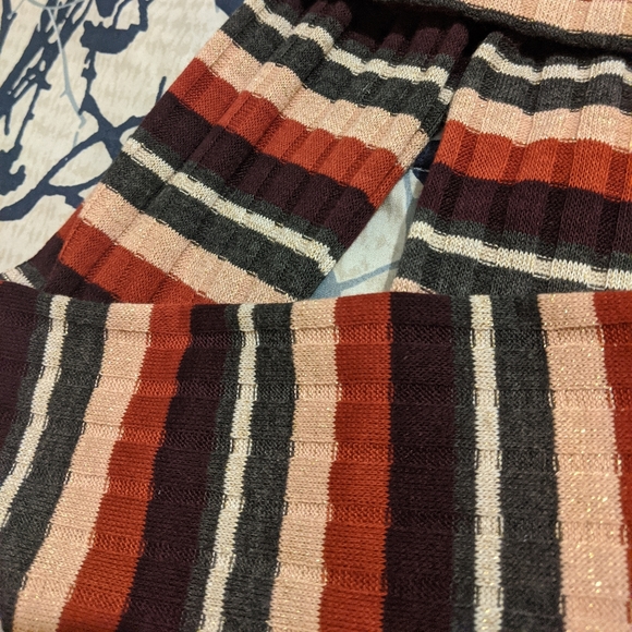 🔥Off The Shoulder Long Sleeve Stripe Top - Picture 3 of 4